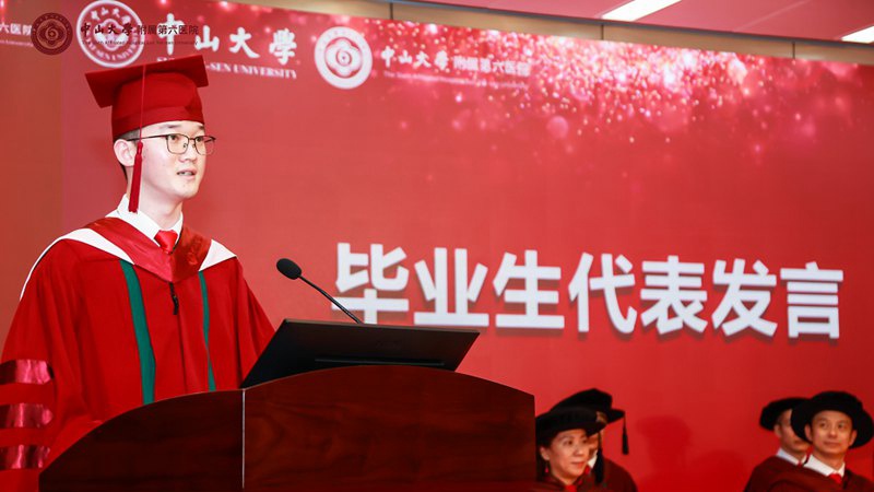 去年今日，今年今日，这位90后医生做了同一件事...