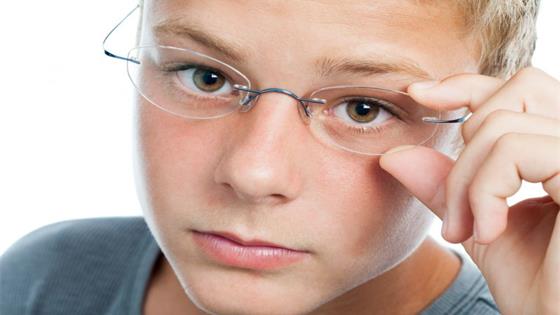 多吃土豆或可预防近视？近视手术是骗局？揭示近视手术的“内幕”