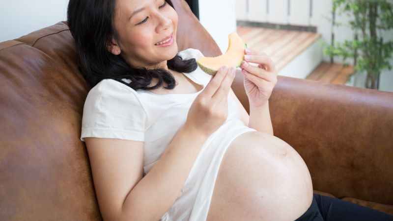 预产期到了吃什么催产