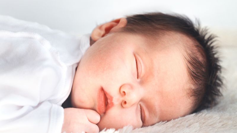 小孩长牙齿有什么症状